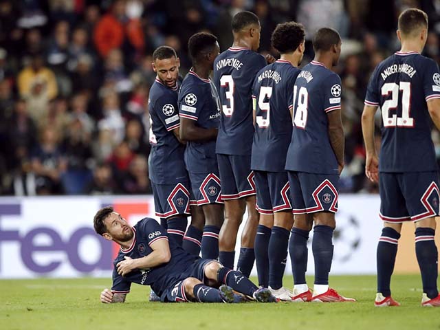 Lộ diện “đại ca” ở PSG muốn Messi nằm hàng rào, nghi án “nắn gân“ siêu sao Argentina
