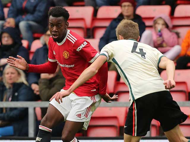 “Thần đồng“ Elanga giúp U23 MU hạ Liverpool 3-0, các đàn anh phải thèm