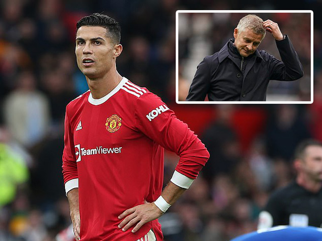 Ronaldo hóa “tâm bão“ tranh cãi ở MU, vì sao HLV Solskjaer cần phải lo lắng?
