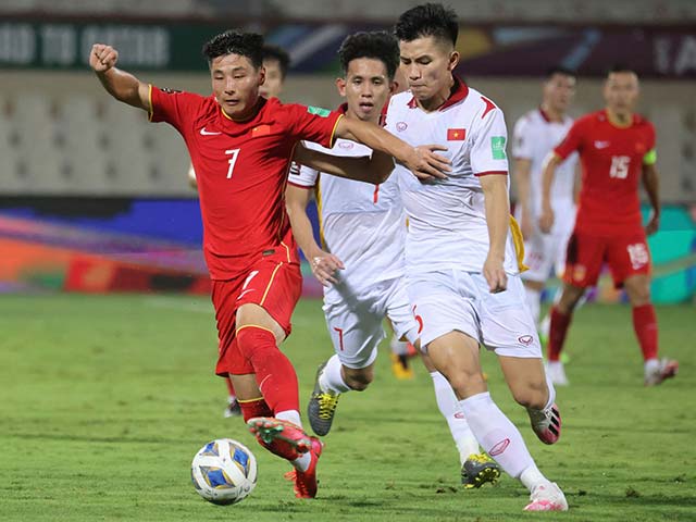 ĐT Trung Quốc thắng Việt Nam, fan nhà kêu “ăn may” và dự đoán áp chót bảng