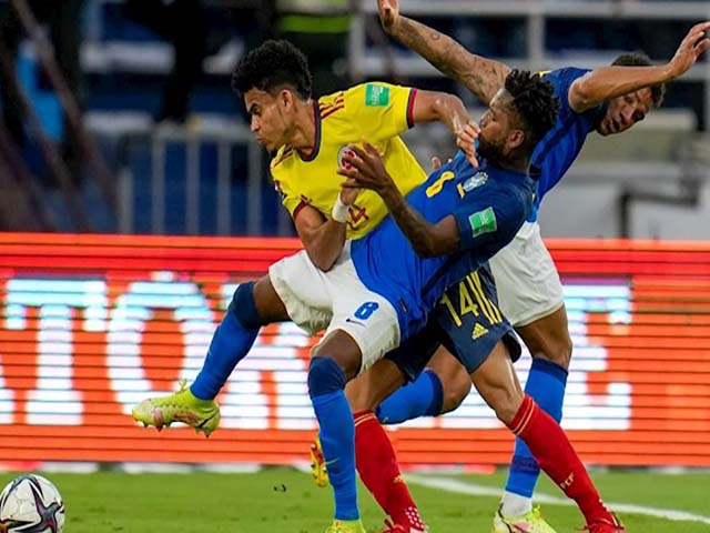Khốn khổ Fred lên tuyển Brazil vẫn thành trò hề, fan MU đón tin cực “vui“