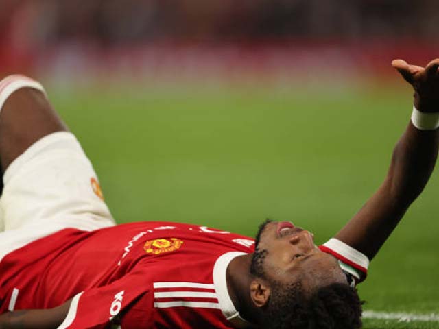 Fred lấy lại niềm tin của fan MU, được “Giáo sư“ Wenger ca ngợi