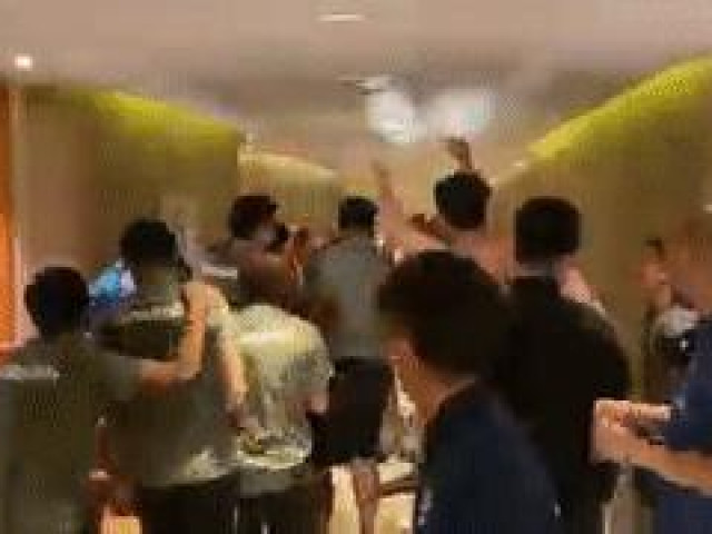 Được U23 Lào “giải cứu“, Thái Lan ăn mừng như vô địch