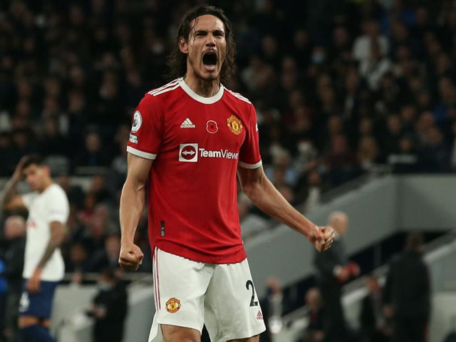 Cavani 34 tuổi chói sáng ở MU, Rashford - Greenwood phải cắp sách học