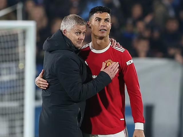 MU hòa hú vía Atalanta: Solskjaer ví Ronaldo như Michael Jordan, HLV đối thủ nể phục