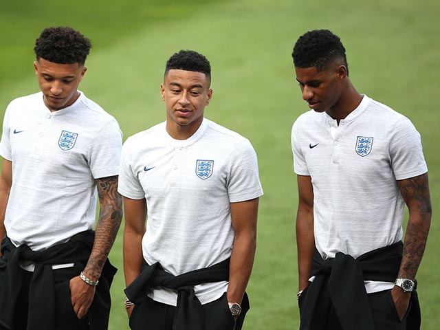 ĐT Anh triệu tập: 3 SAO MU bị loại, huyền thoại Arsenal lên án Southgate