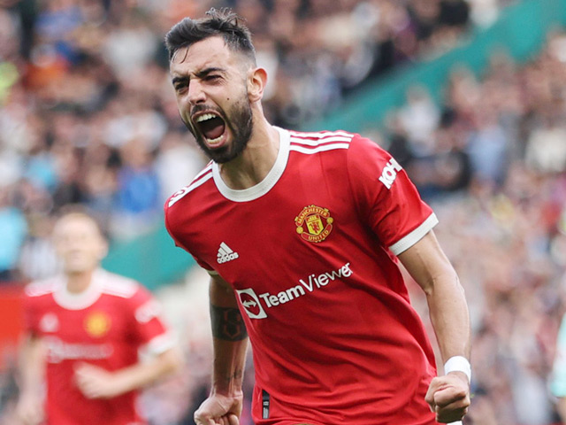 Giật mình Fernandes “tịt ngòi“ 2 tháng, bày mưu để MU thắng Man City