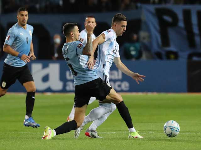 Video bóng đá Uruguay - Argentina: Siêu phẩm mở điểm, thế trận bóp nghẹt (Vòng loại World Cup) (H1)