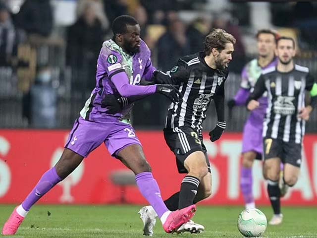 Chuyên gia chê hậu vệ Tottenham đá như trẻ 16 tuổi, muốn đuổi cổ 4 SAO này