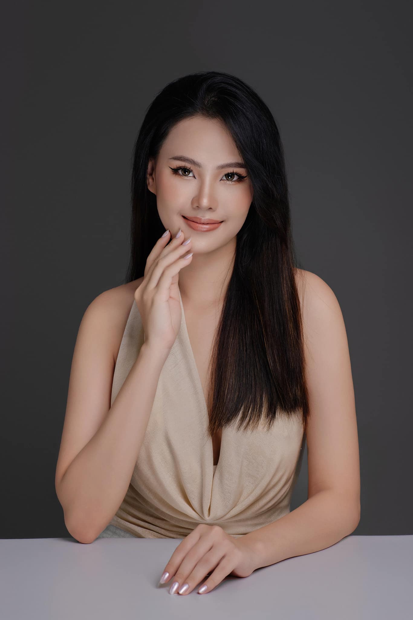 Mỹ nữ gây chú ý vì chân thẳng như thước kẻ, số đo đẹp nhất nhì Miss Earth Vietnam - 6